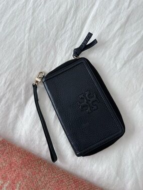 Tory Burch Black Pebbled Leather Zip Wristlet with Logo